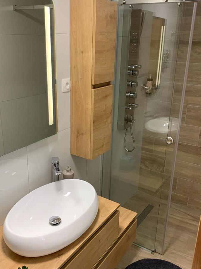 Apartmaji Pr' Nas Ласко Экстерьер фото